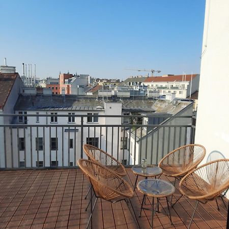 Skysuite Holiday Home فيينا المظهر الخارجي الصورة